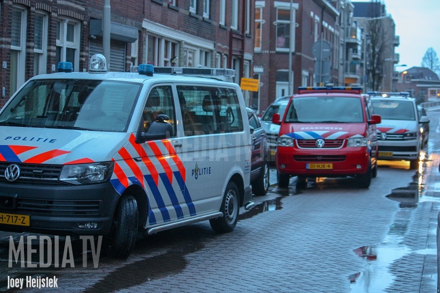 Chloorlucht leidt naar verwarde vrouw in woning Philips Willemstraat Rotterdam