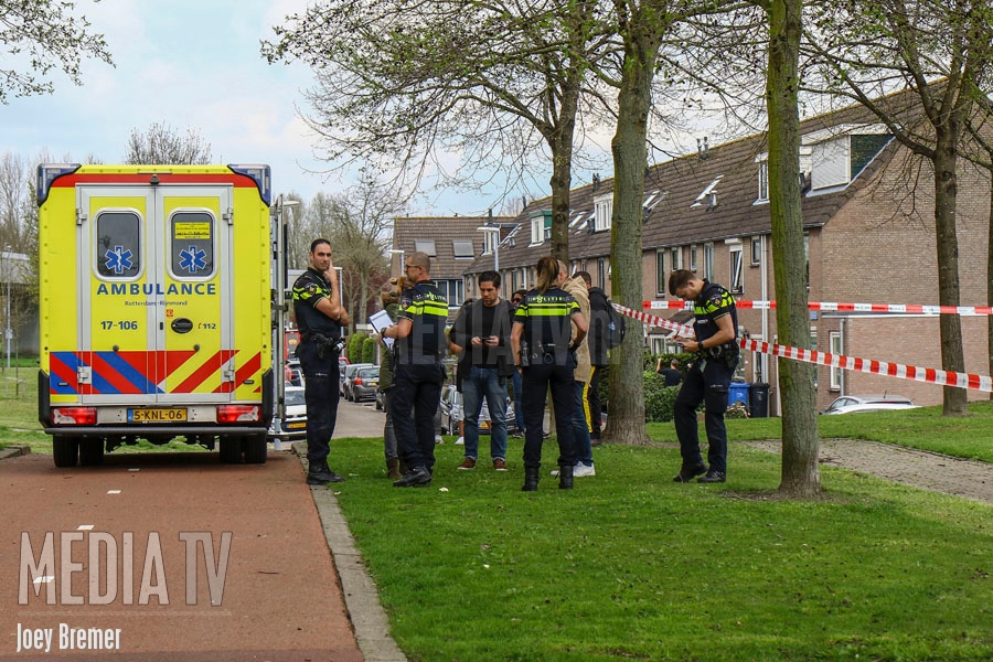 Jongen gewond bij steekpartij op speelveldje in Hoogvliet (video)