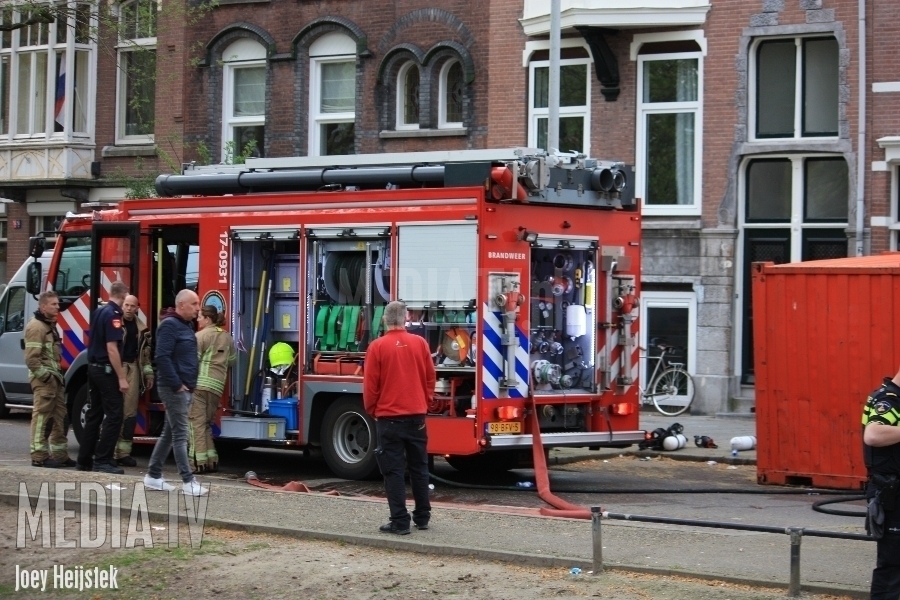 Felle woningbrand veroorzaakt veel rookontwikkeling Crooswijksesingel Rotterdam