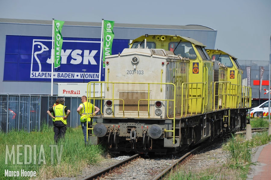 Defecte locomotief ontspoort tijdens transport