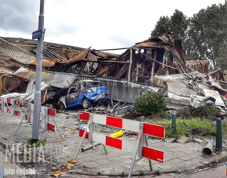 Koperdieven aangehouden bij afgebrand garagebedrijf Vlambloem Rotterdam