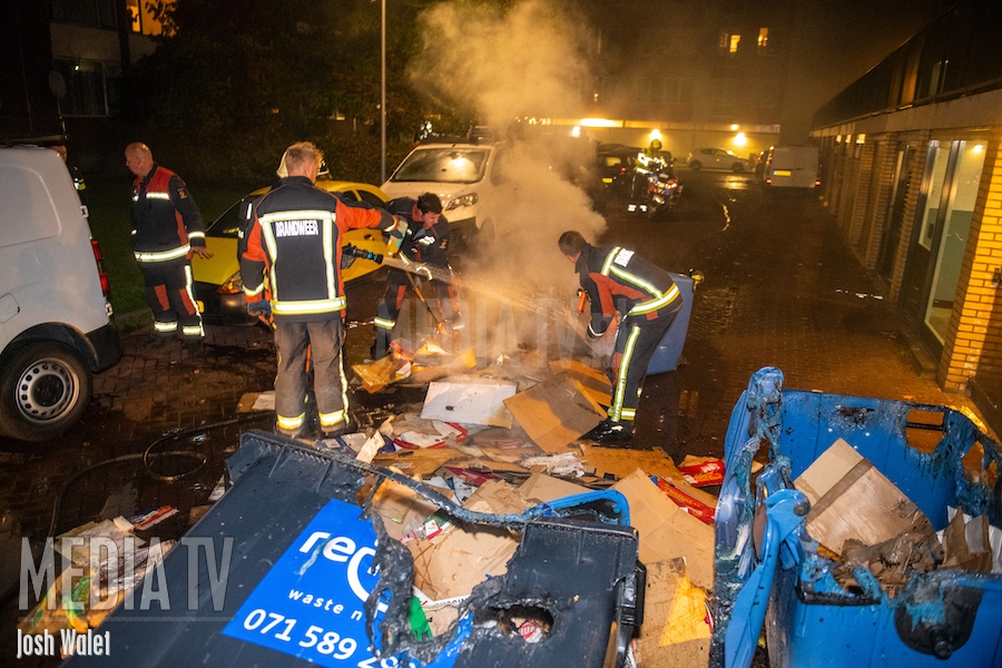 Meerdere containers in brand gestoken Alphen aan den Rijn