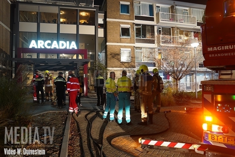 Brand in verzorgingshuis Arcadia Apollostraat Rotterdam (video)