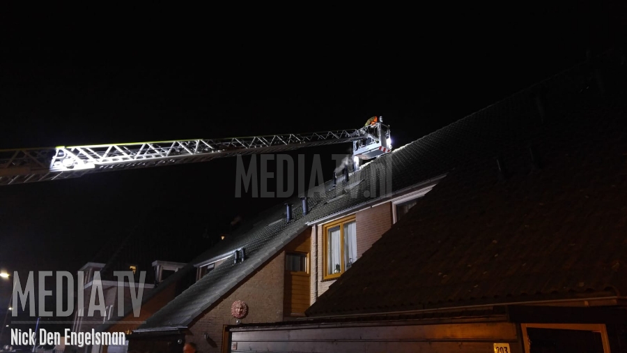 Brandweer rukt uit voor schoorsteenbrand in Ridderkerk