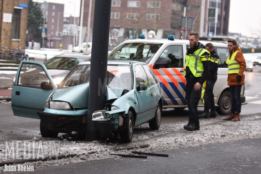 Gewonden bij eenzijdig ongeval Rochussenstraat