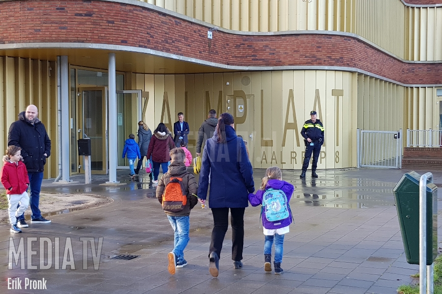 Serene stilte op schoolplein van Hoogvlietse basisschool na dood leerling