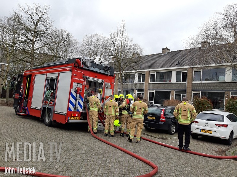 Moeder en kinderen naar ziekenhuis na brand in woning Stekelbrem Rotterdam