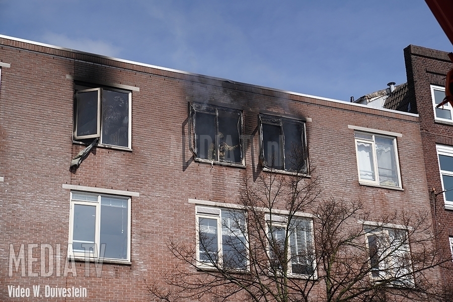 Uitslaande woningbrand Beukelsweg Rotterdam
