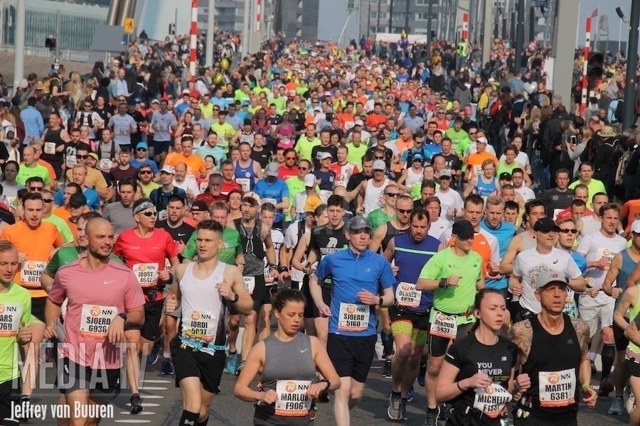 De 39e NN Rotterdam Marathon (3x video)