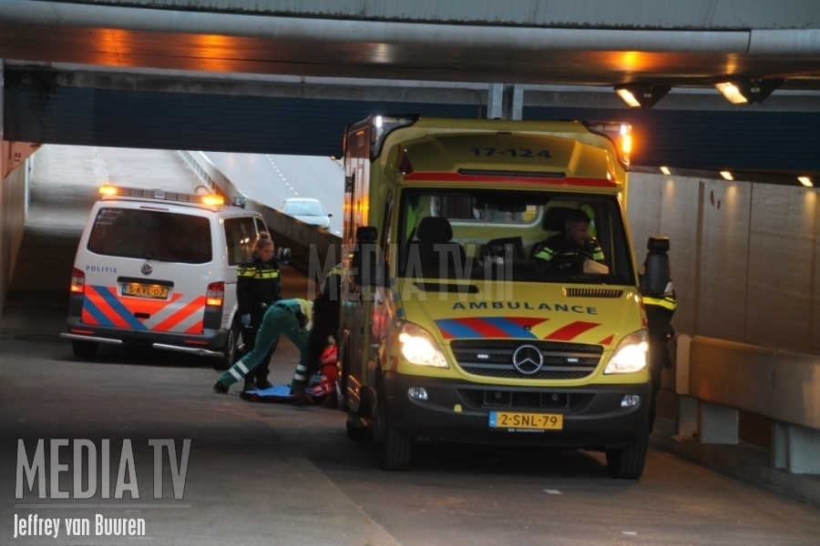 Fietser gewond na val in tunnel onder station Lombardijen
