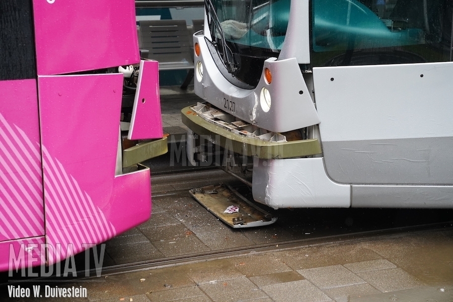 Trams botsen op Weena Rotterdam