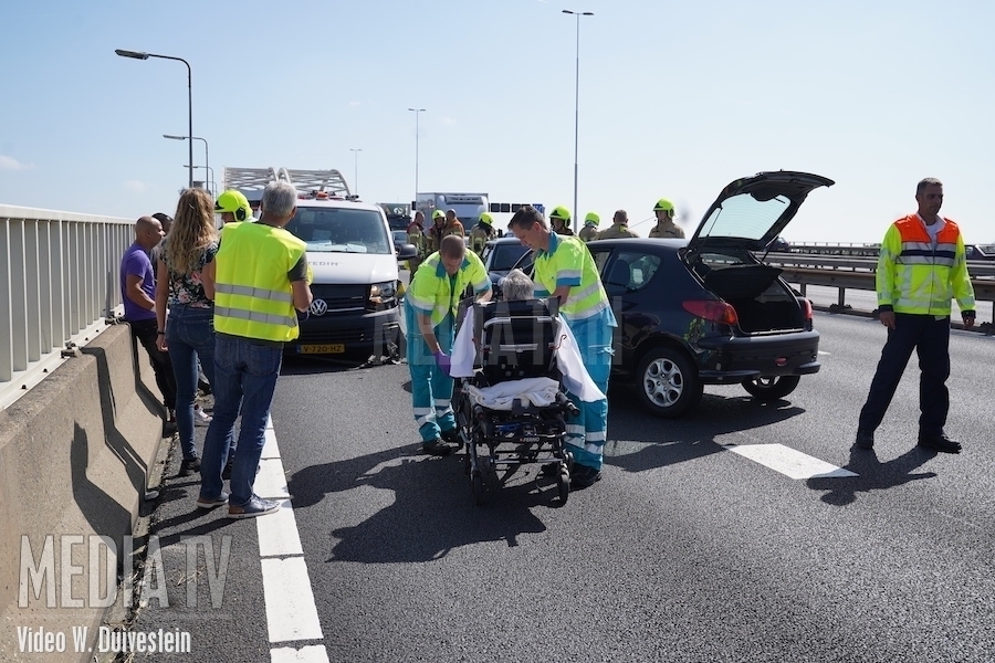 Spookrijder veroorzaakt ongeval op snelweg A16 Rotterdam (video)