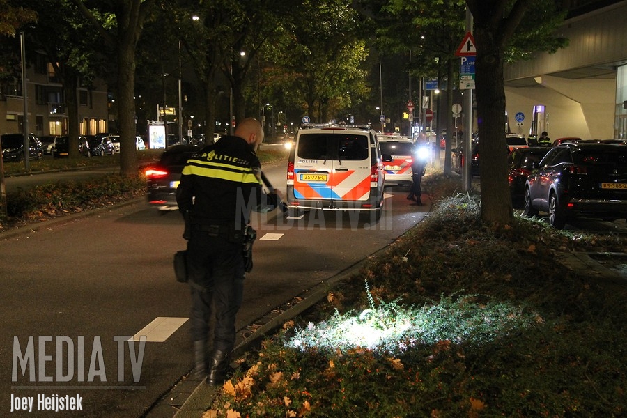Twee aanhoudingen na vuurwapenmelding Grote Beer Rotterdam