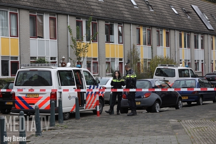 Steekpartij bij poging woningoverval in Hoogvliet (video)