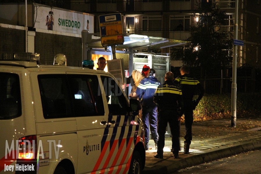 Vrouw aangehouden na neersteken man in De Klerkstraat Rotterdam (video)