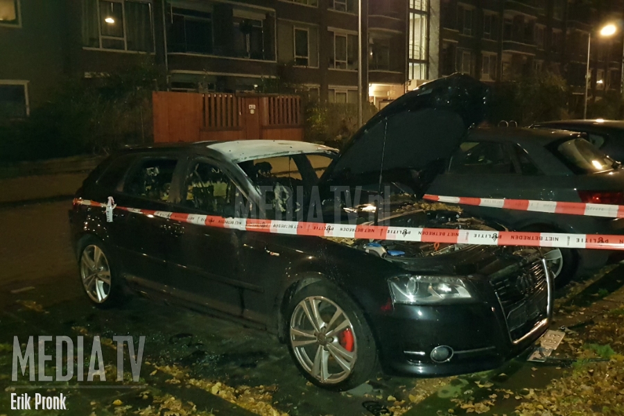 Auto uitgebrand Burgemeester Stulemeijerlaan Schiedam