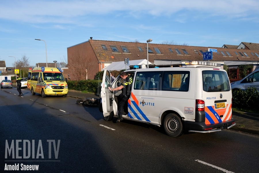 Scooterrijder gewond na aanrijding met auto Alouette Erf Capelle aan den IJssel