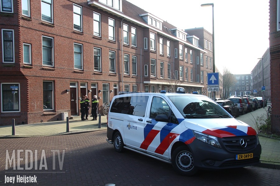 Drie aanhoudingen na bedreiging met vuurwapen Middenhoefstraat Rotterdam