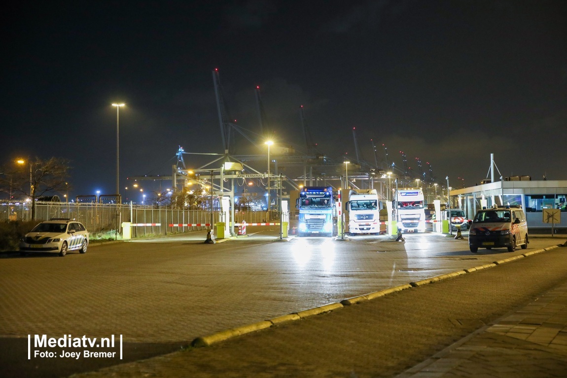 Grote zoekactie naar insluipers op containerterminal