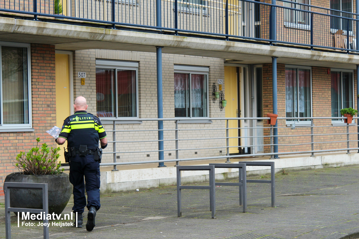 Inbreker slaat toe terwijl bewoner slaapt Groene Hilledijk Rotterdam