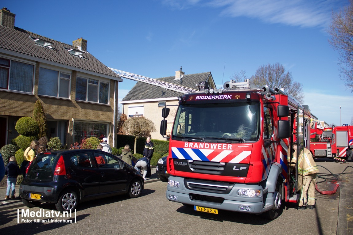 Zolderbrand in woning Ridderkerk