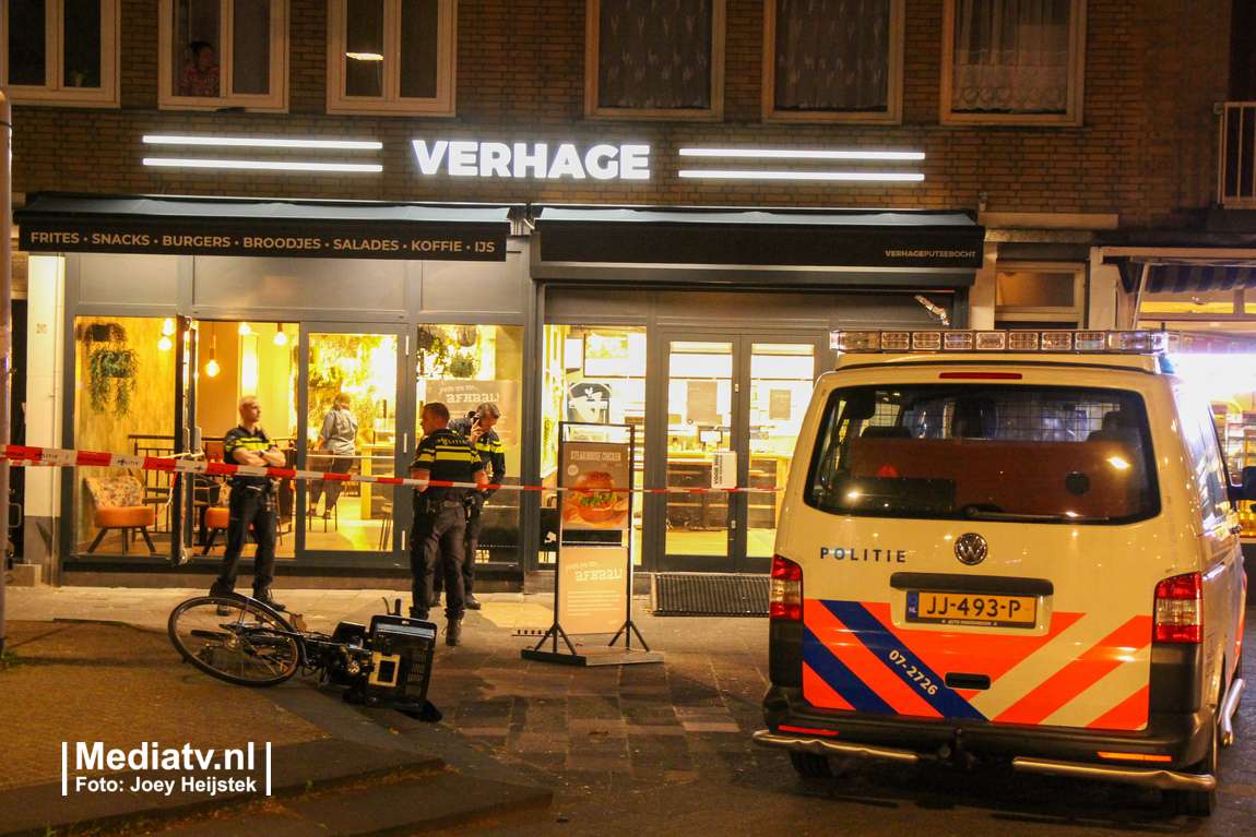 Gewapende mannen overvallen snackbar Putsebocht Rotterdam