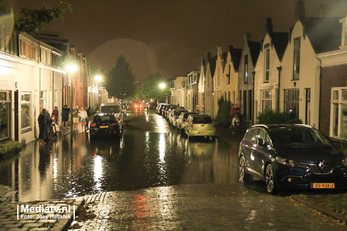 Hevige regenval zorgt voor overlast in regio Rijnmond