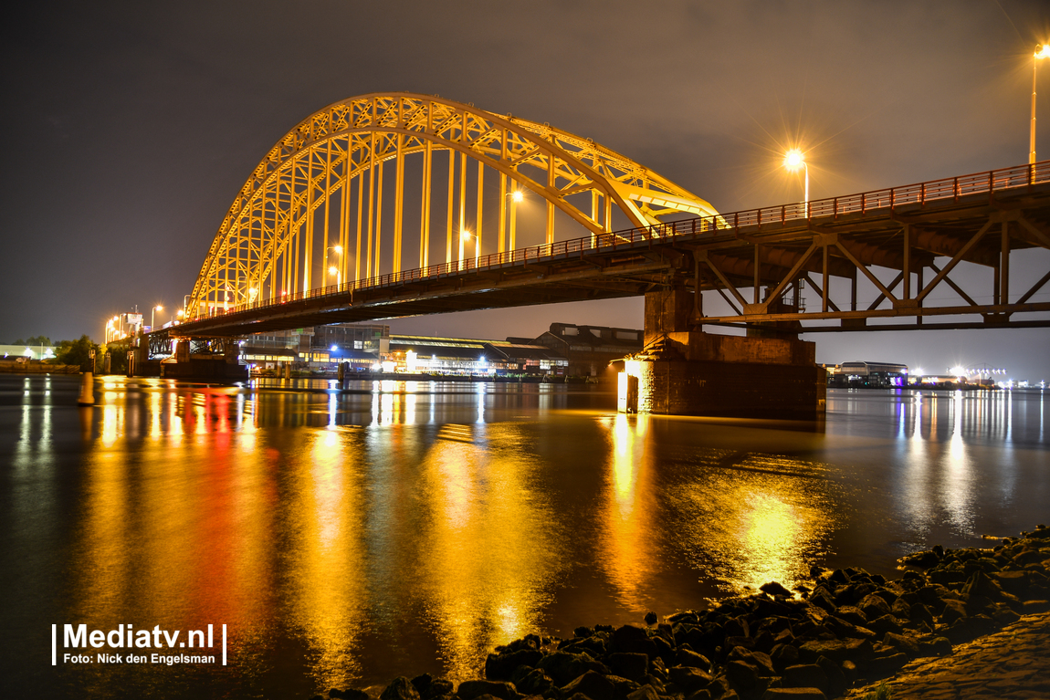 Rijkswaterstaat kort brug over de Noord in wegens hitte