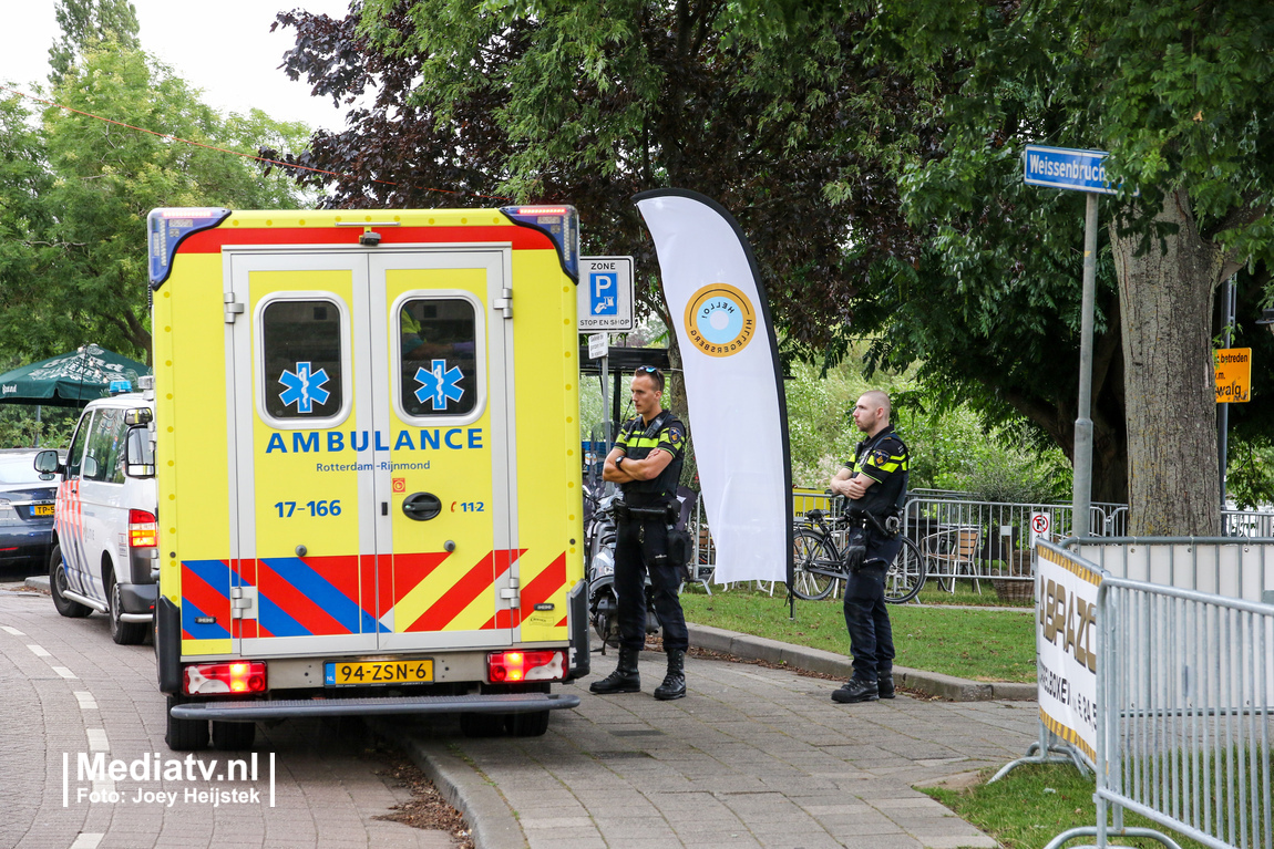 Man raakt gewond tijdens verlaten bootje in Rotterdam