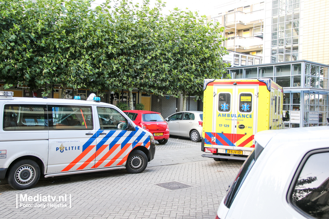 Man gewond bij steekpartij Keyenburg Rotterdam: vrouw op de vlucht