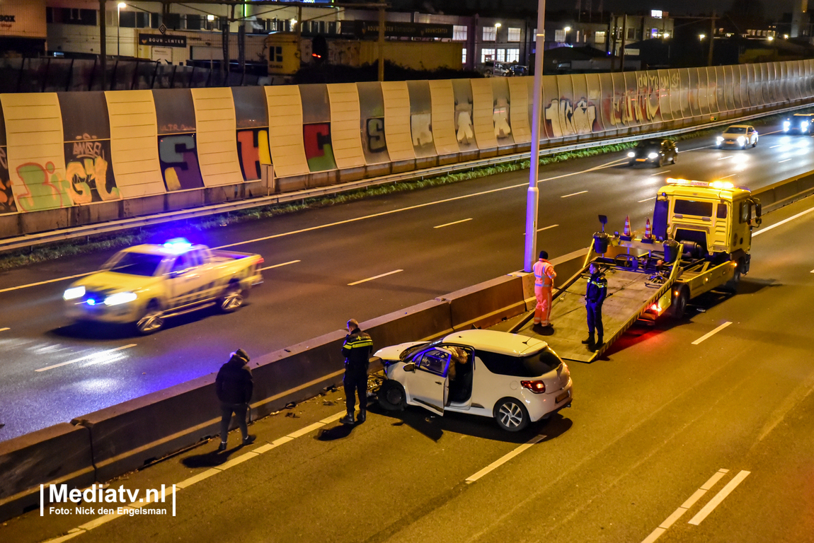 Automobilist gewond na ongeval op A20 bij Rotterdam