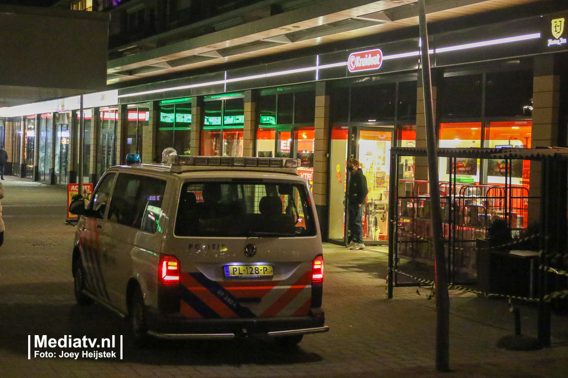 Politie onderzoekt gewapende overval op Kruidvat Marinus Bolkplein Rotterdam