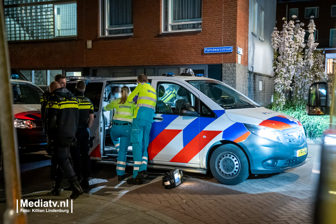 Twee aanhoudingen na steekpartij in woning Bloemstraat Rotterdam
