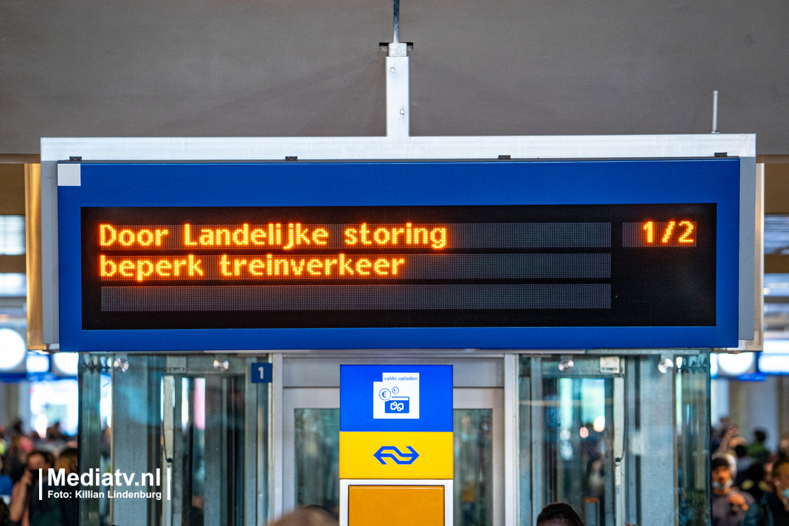 UPDATE | Grote technische storing legt landelijk treinverkeer gehele dag plat