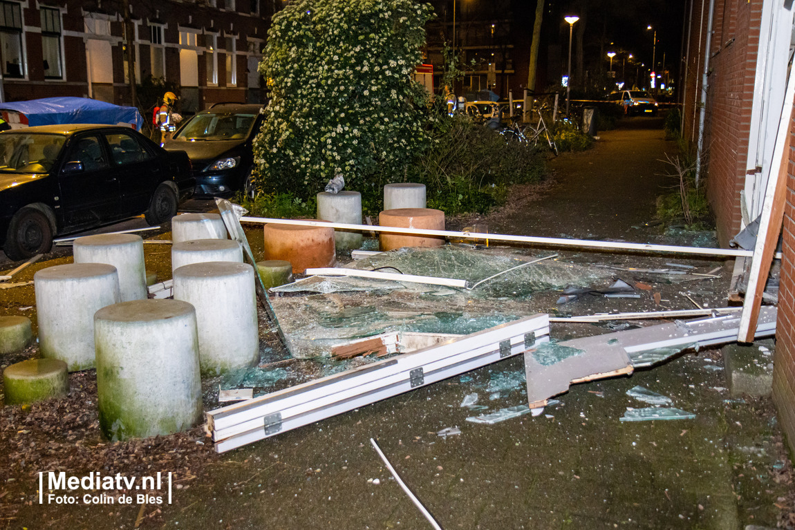 UPDATE | Grote ravage na explosie in portiek Hondiusstraat Rotterdam (video)