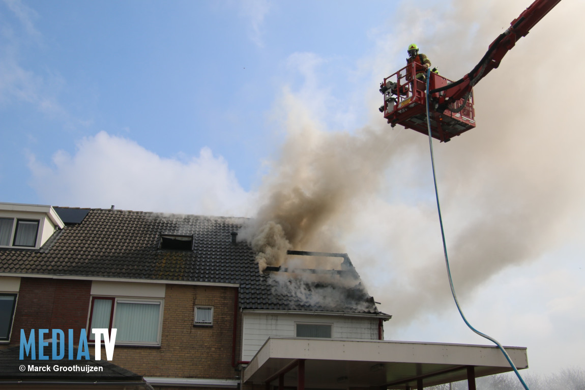 Forse schade bij uitslaande brand Willem Joseph van Ghentstraat Hellevoetsluis