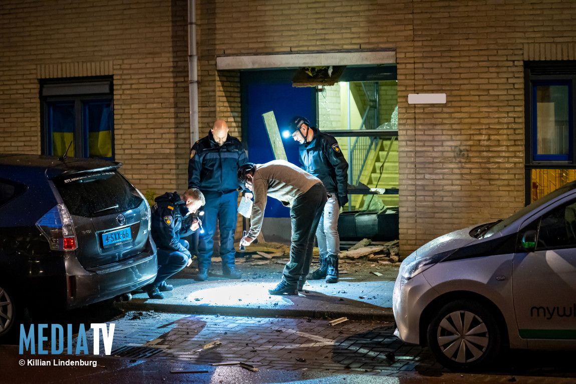 Opnieuw aanslag met explosief in zelfde straat, tweede nacht op rij Crooswijkseweg Rotterdam (video)