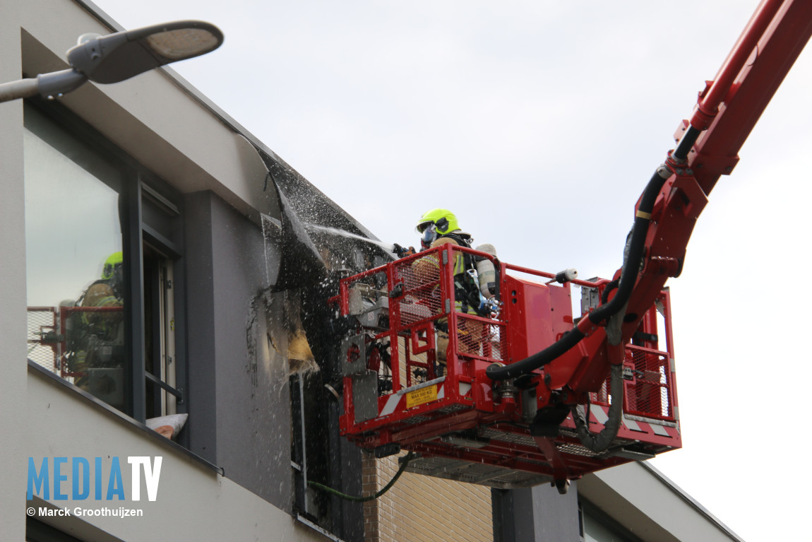 Forse schade in woning na uitslaande brand Esdoornlaan Rozenburg