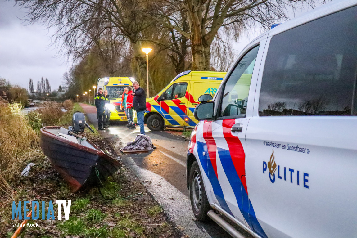 Plezierboot met 8 personen gezonken na aanvaring Oudedijkse Schiekade Rotterdam