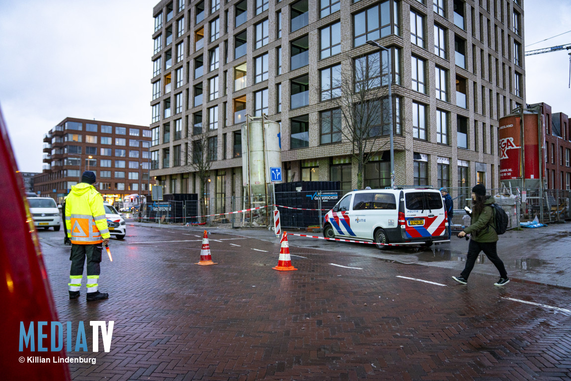 Zwaargewonde nadat man in betonmolen verstrikt raakt Paul Krugerstraat Rotterdam