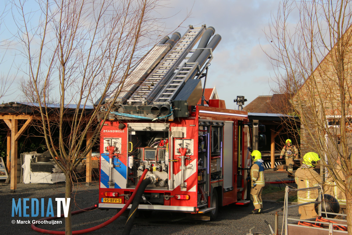 Schoorsteenbrand in een bijwoning Bollaarsdijk Brielle