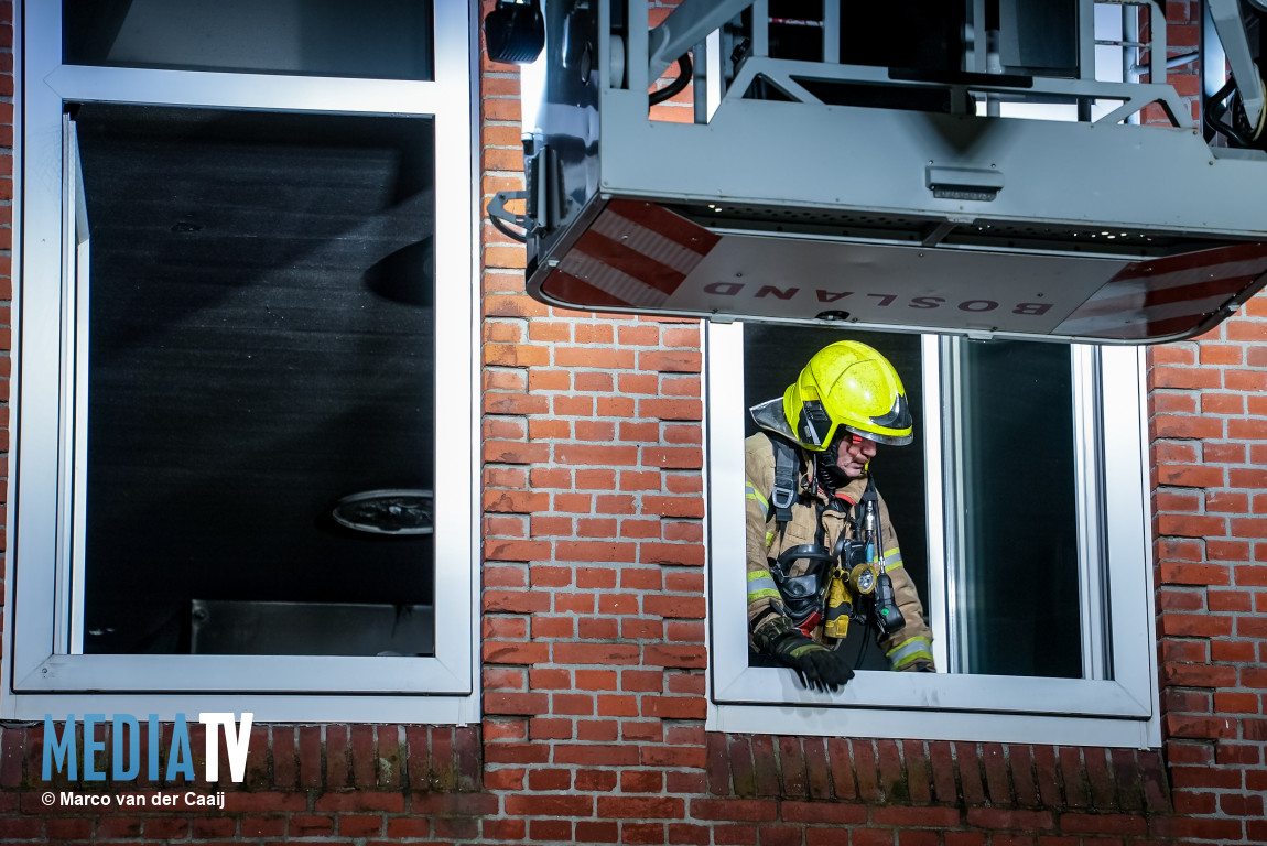 Woning vol met rook door keukenbrand Nieuwe Crooswijkseweg Rotterdam