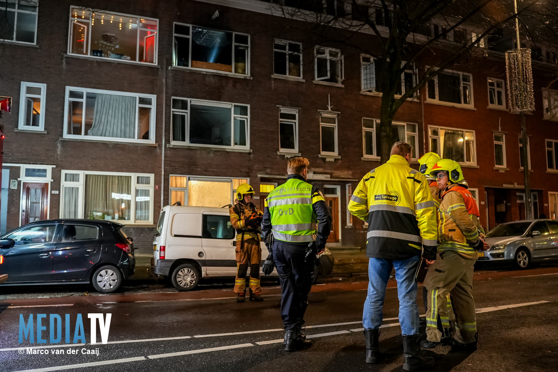 Gewonde bij felle woningbrand Franselaan Rotterdam