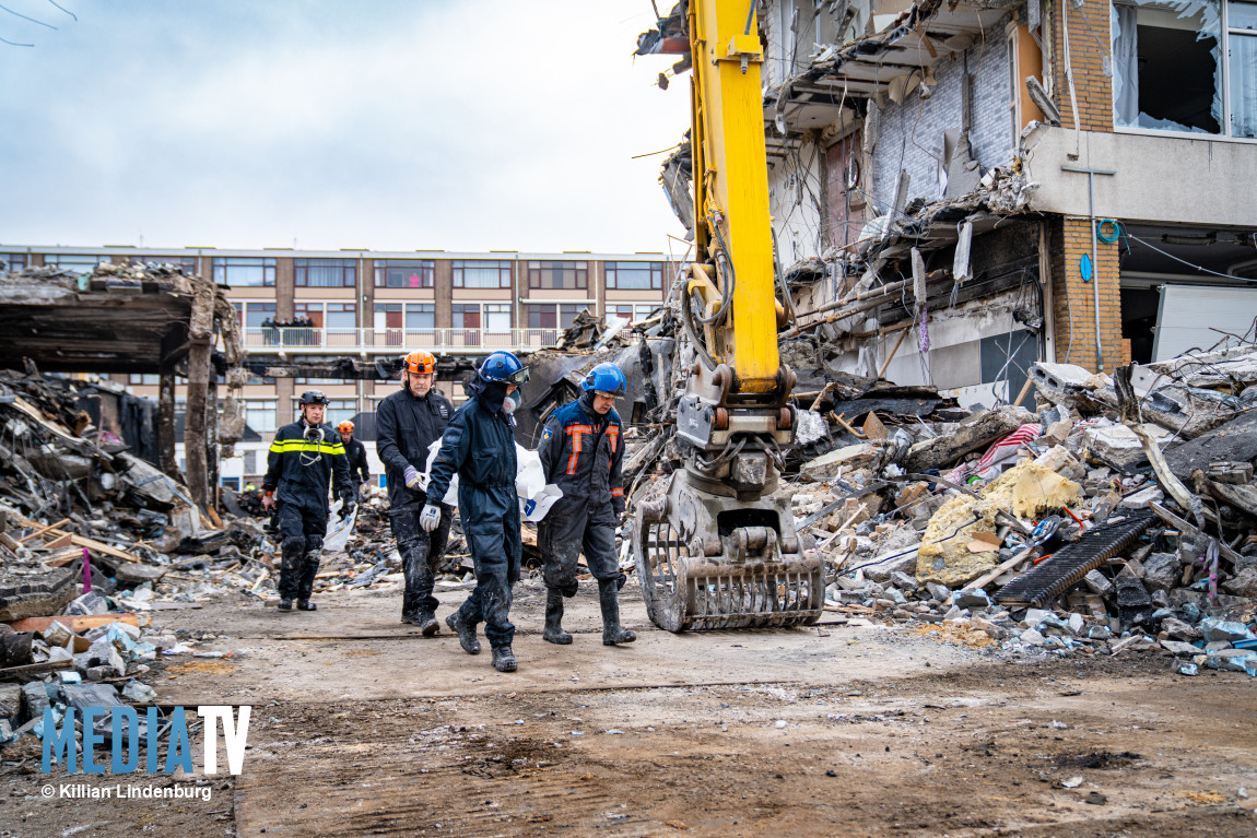 TERUGBLIK | Enorme schade na explosie en uitslaande brand Schammenkamp Rotterdam