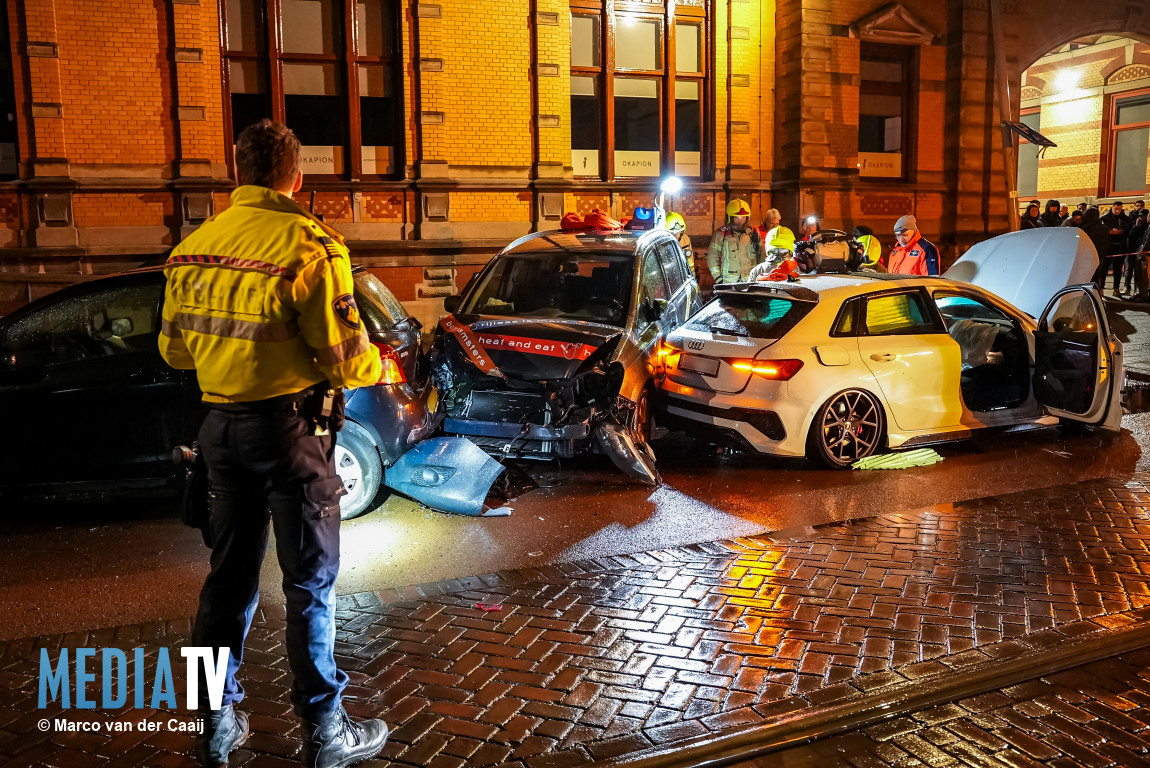 Bizar ongeval met dure gehuurde sportauto Noordsingel Rotterdam