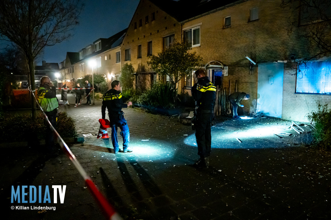 14-jarige jongen gewond bij vlucht na derde explosie bij woning Ravelstraat Capelle aan den IJssel