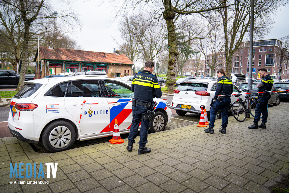 Drie aanhoudingen na schietpartij op straat Wolphaertsbocht Rotterdam