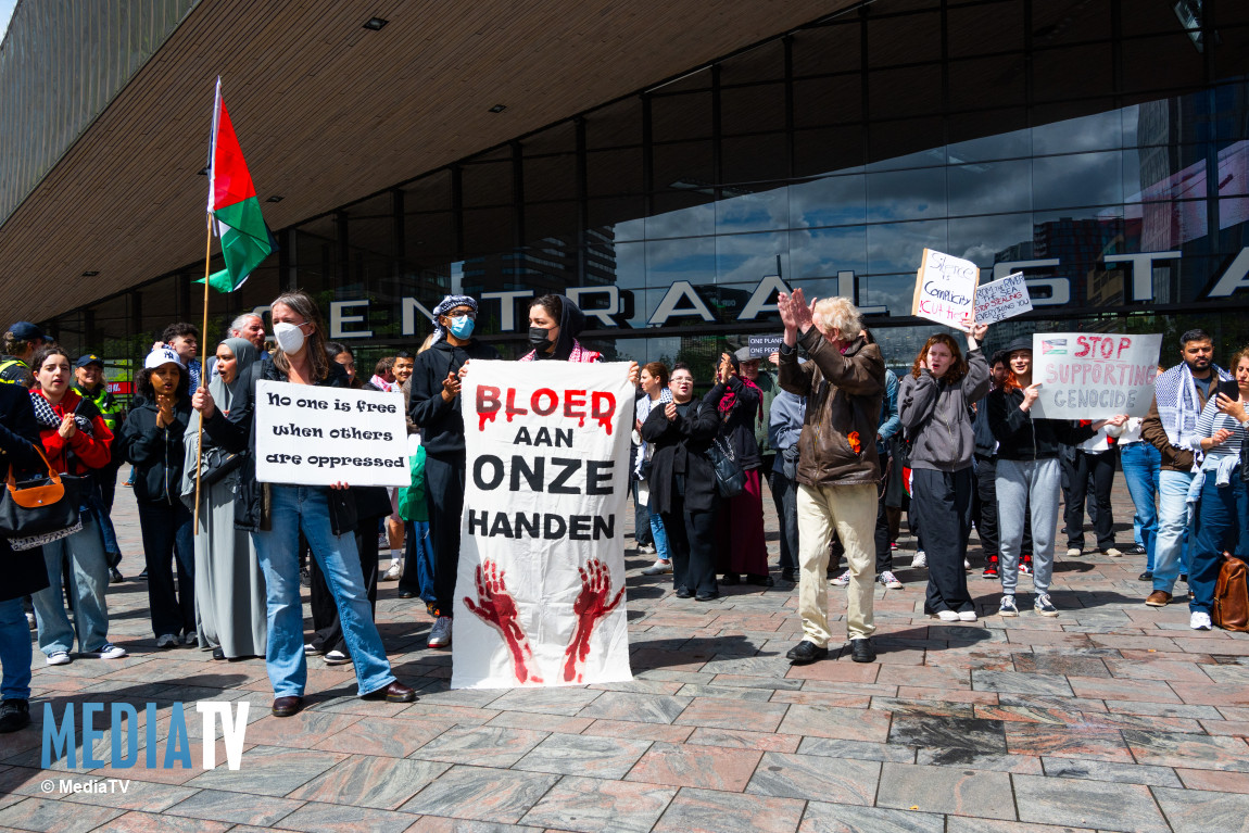 Pro Palestina demonstratie bij Centraal Station Rotterdam