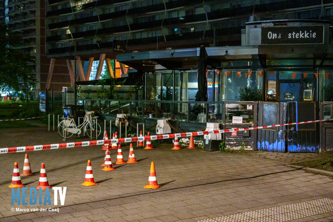 Café 18 keer beschoten Keizerswaard Rotterdam