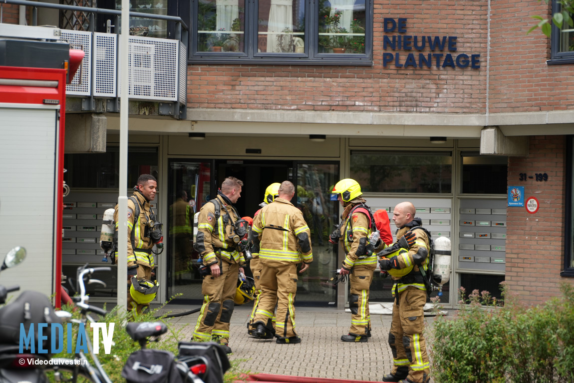 Brand in aanleunwoning van verzorgingstehuis door brandstichting Weteringstraat Rotterdam